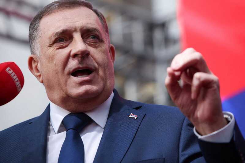Глава Республики Сербской Милорад Додик обвинил ЕС в давлении на Боснию и Герцеговину